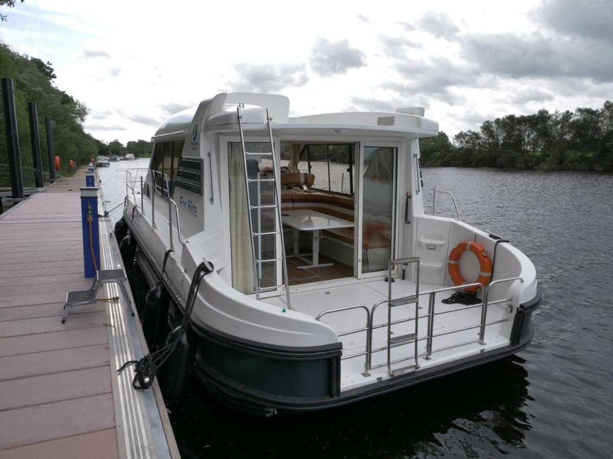 Vivienne Hotel Ballymoney Luaran gambar