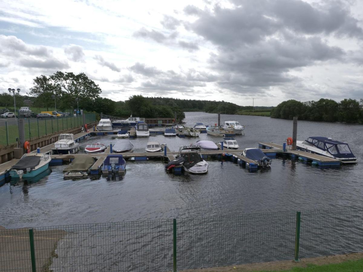 Vivienne Hotel Ballymoney Luaran gambar